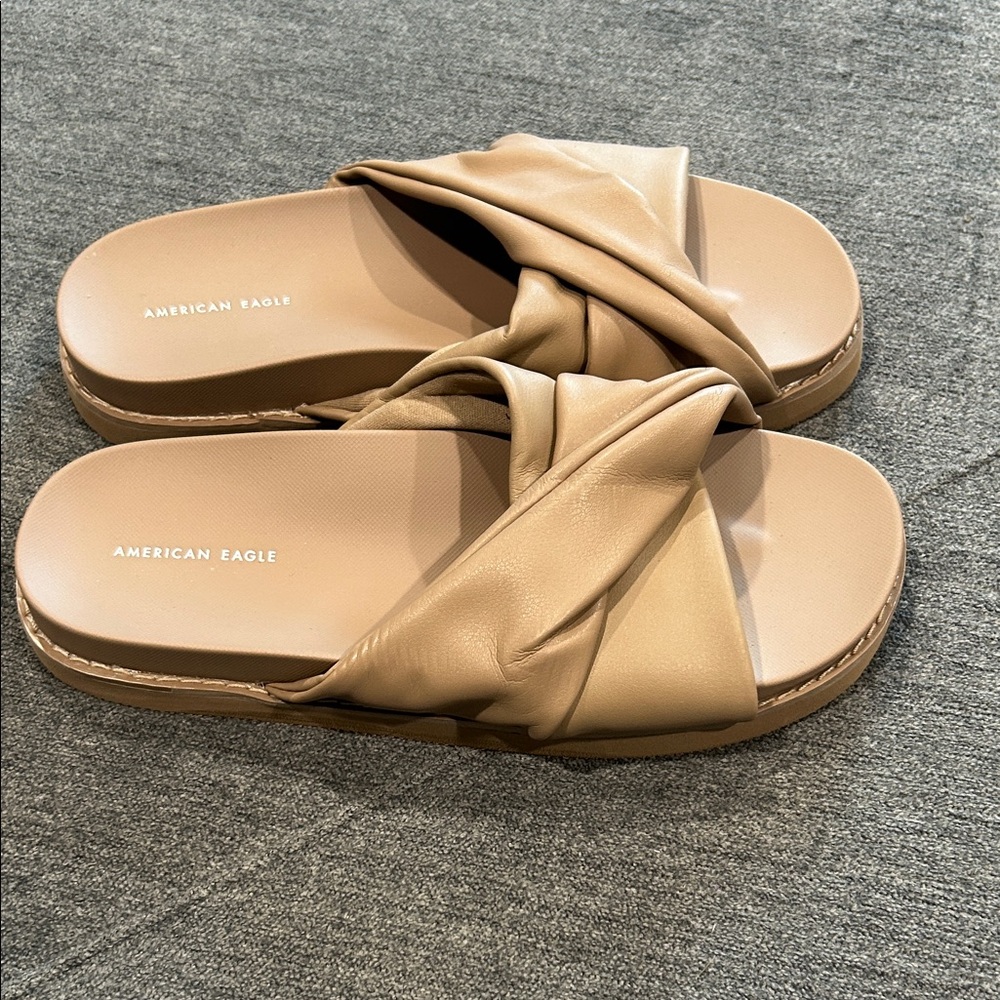 American Eagle Outfitters Women's Twisted Strap Slide Sandals in Tan